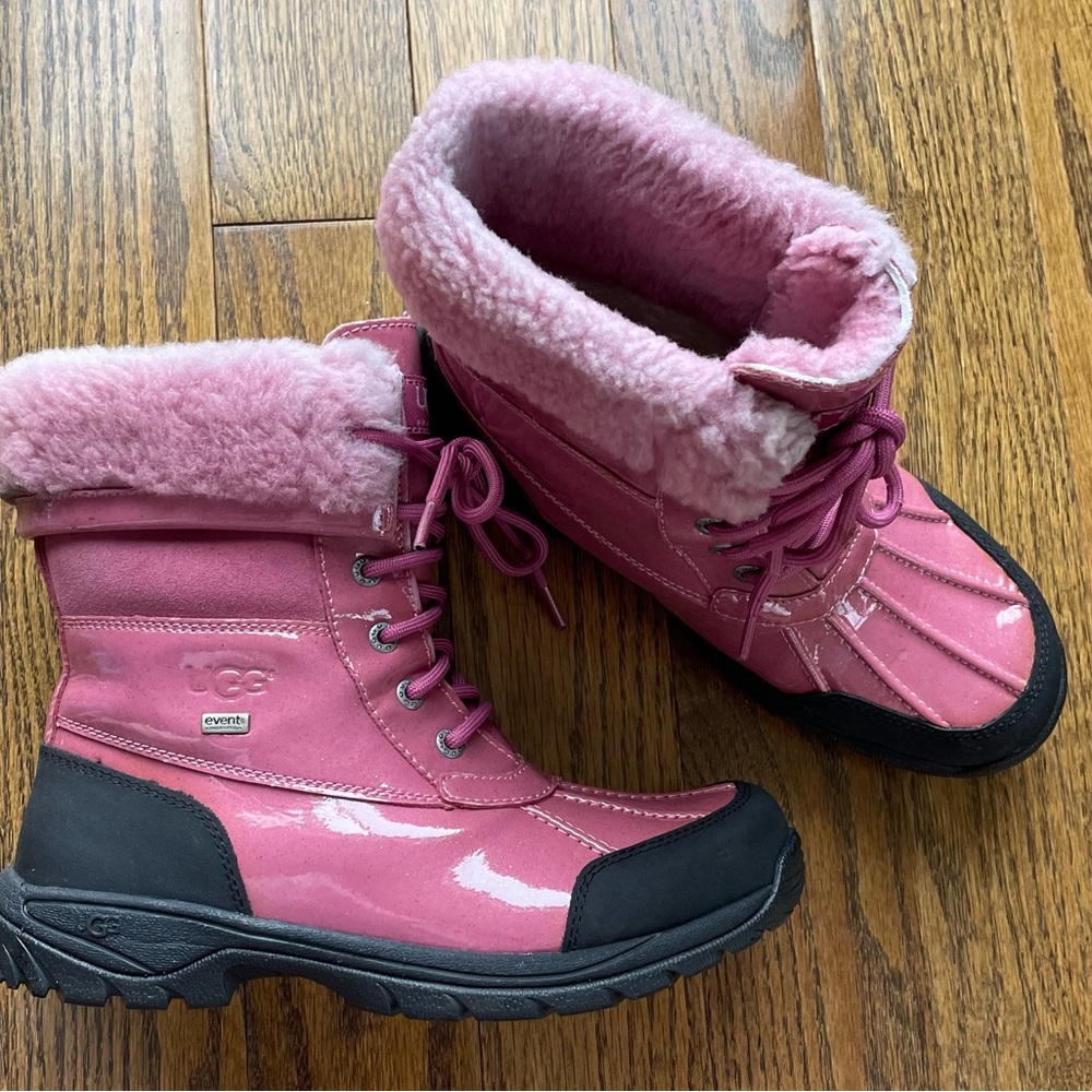 UGG K Butte water proof winter boots (big girl)